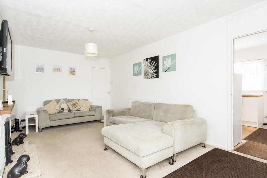 House in Northampton - More