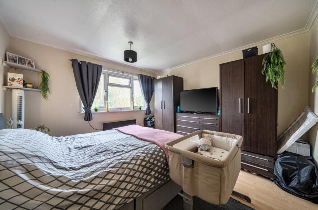 House in Nottingham, Bilborough - More