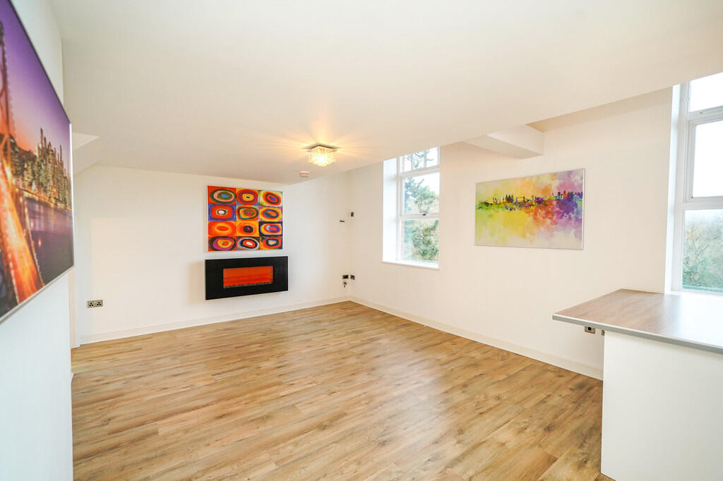Kingswood Park, Duplex Apartment photo 4