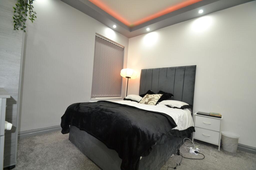 1 bedroom house share for rent