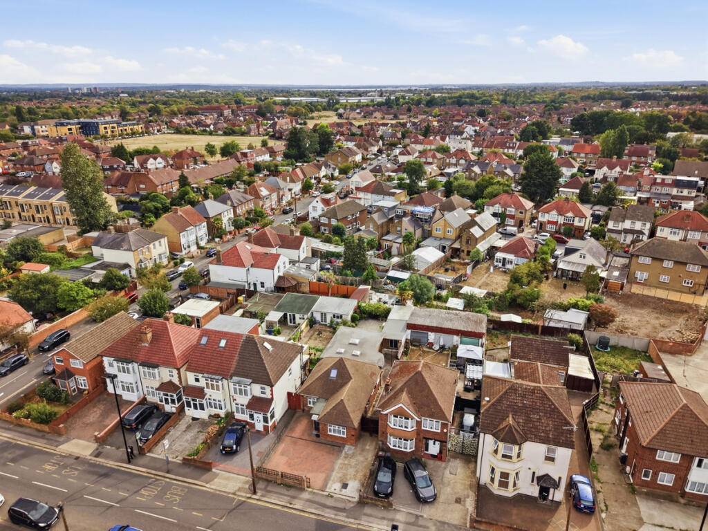 House in Twickenham - View 2