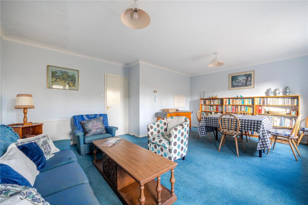 House in Waverley, Farnham - View 5