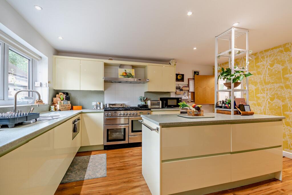 House in Worcester - More