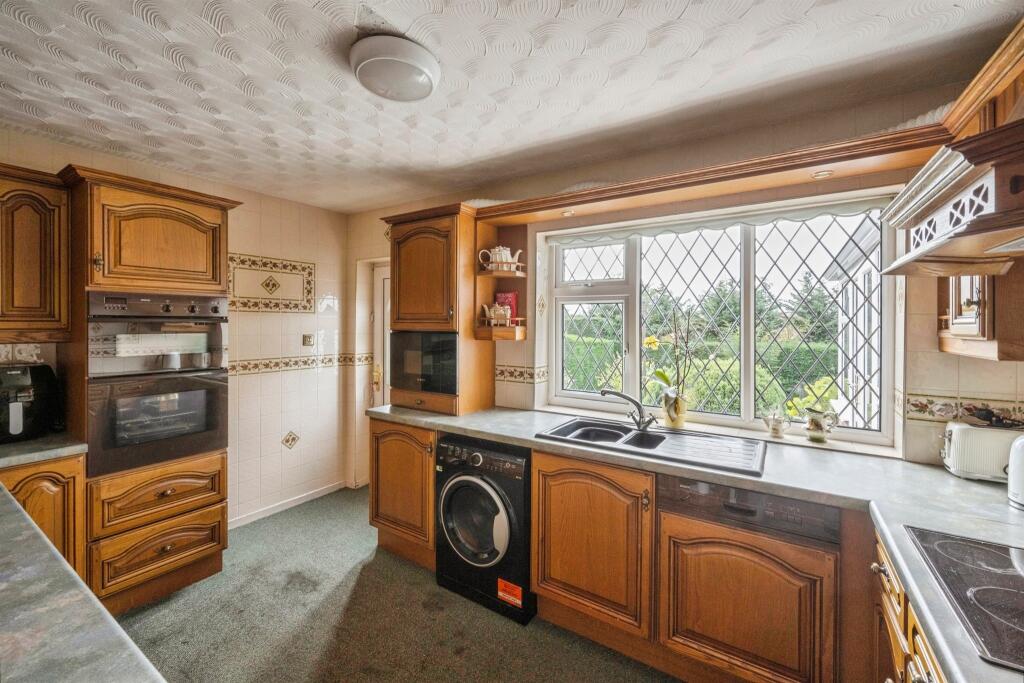 Hazel Road, Maltby, Rotherham photo 2