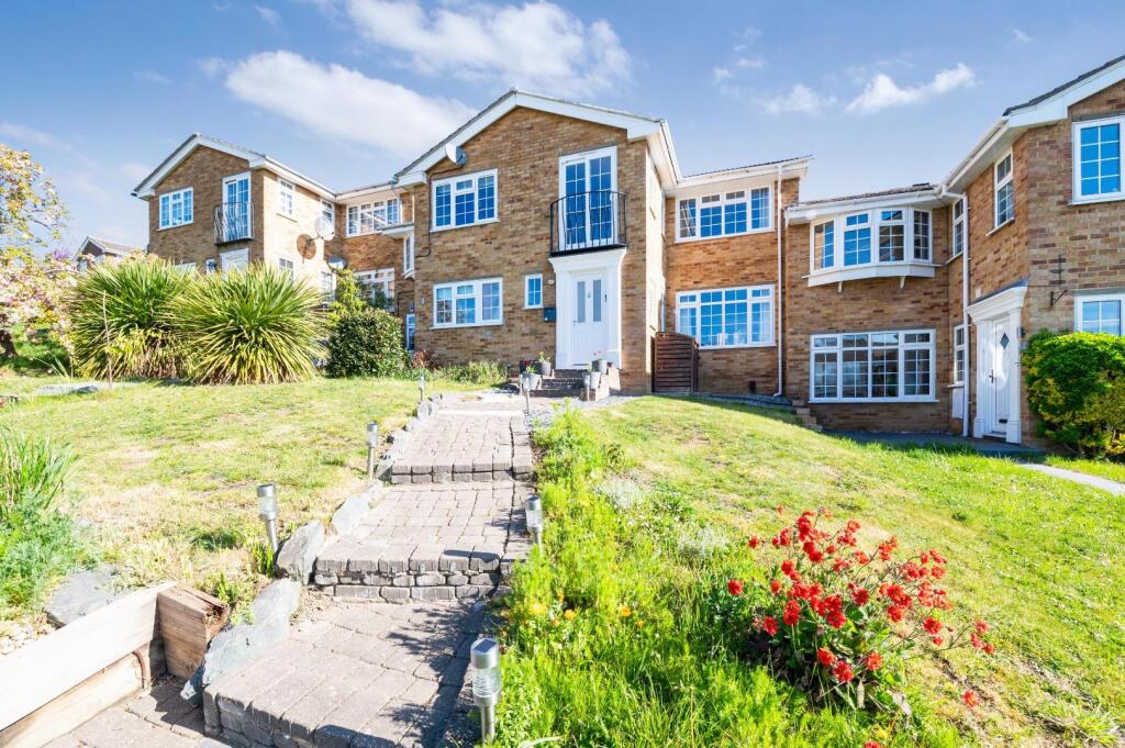 Main image of property: Leas Close, Chessington