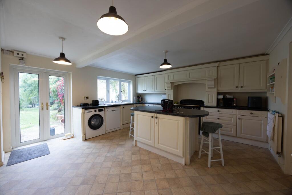 House in Wychavon, Broadway - View 4