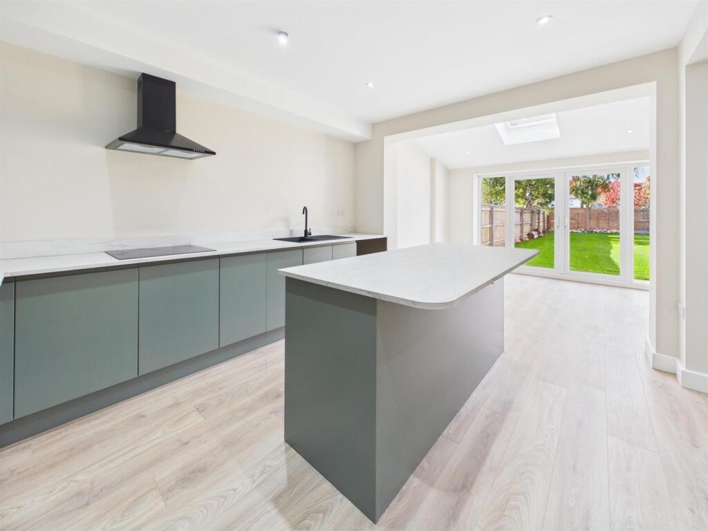 House in Gloucester, Gloucestershire - View 2