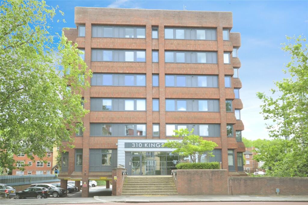 Main image of property: 310 Kings Road, Reading, RG1
