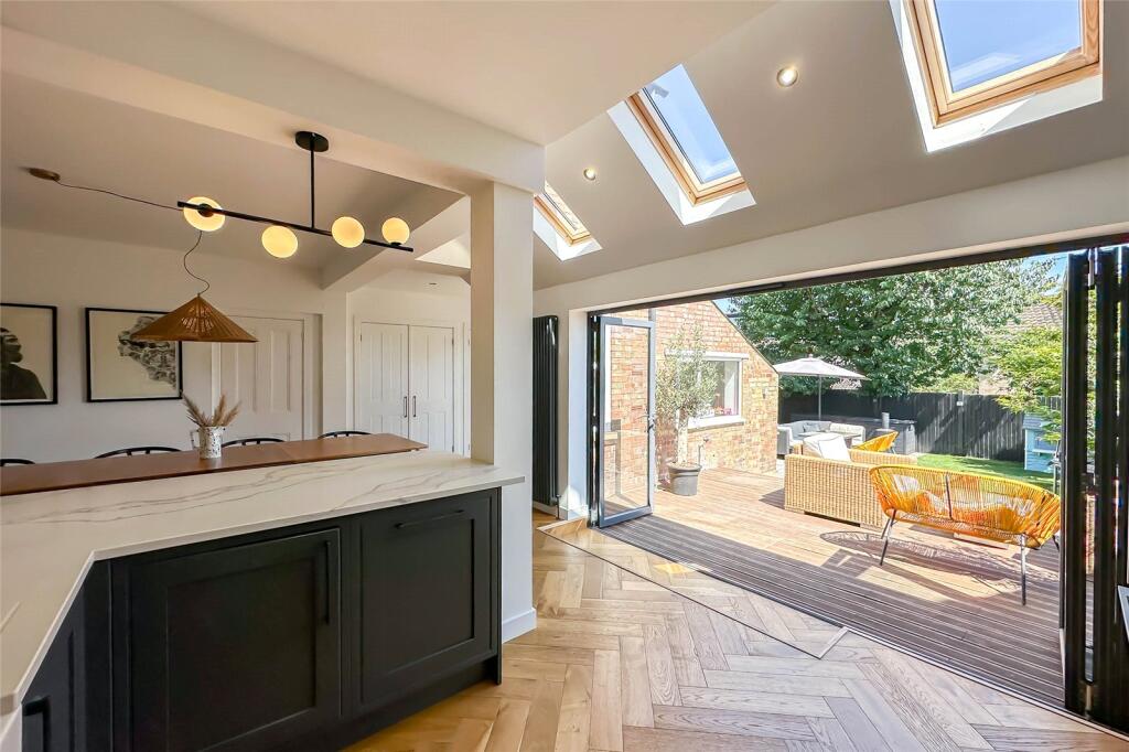 House in Harpenden, Southdown - View 4