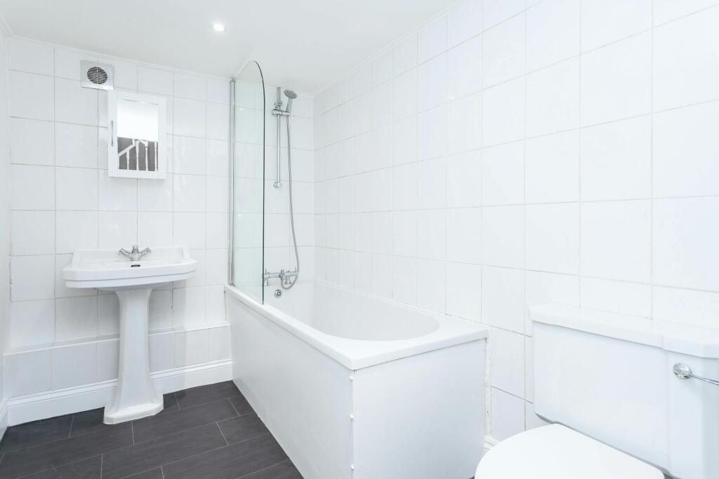  _CHRC_117 Malden Road  _NW5 4HS_010.jpg