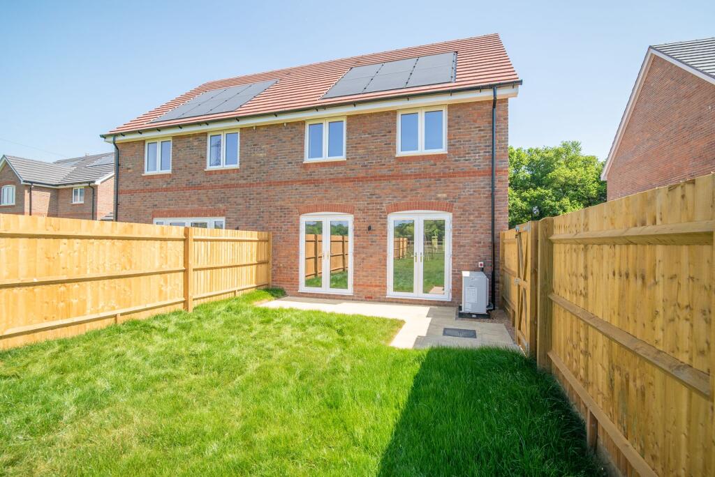 House in Basingstoke and Deane, Pamber - View 2