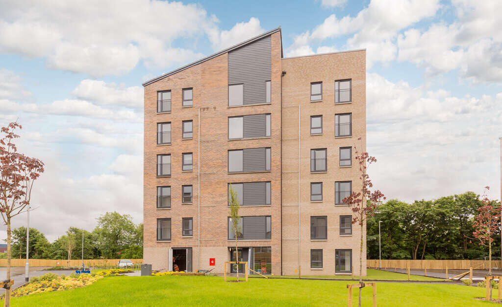 Main image of property: Flat 5/5, 2 Thread Court, Glasgow