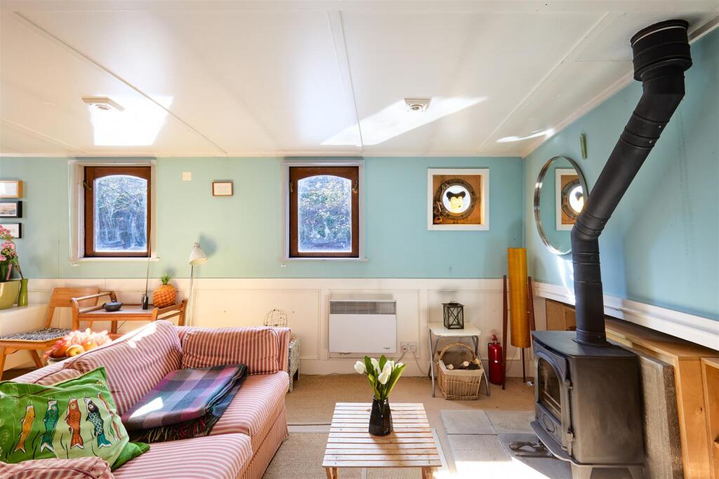 House in London - View 2