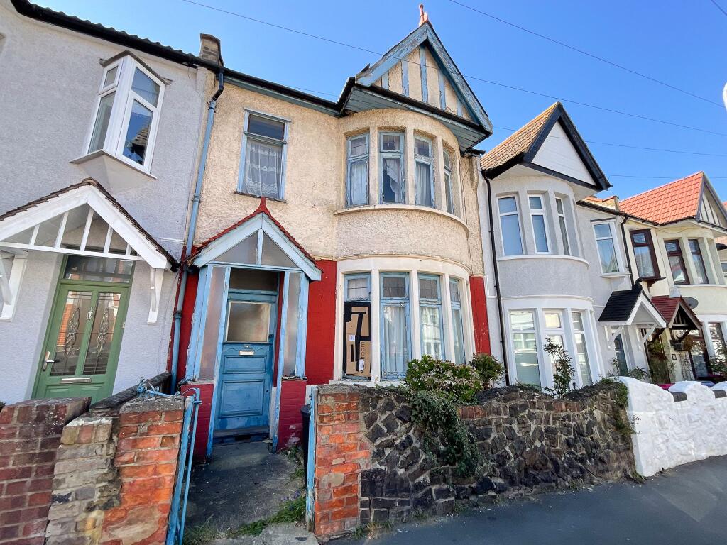 Main image of property: Beedell Avenue, Westcliff-on-Sea