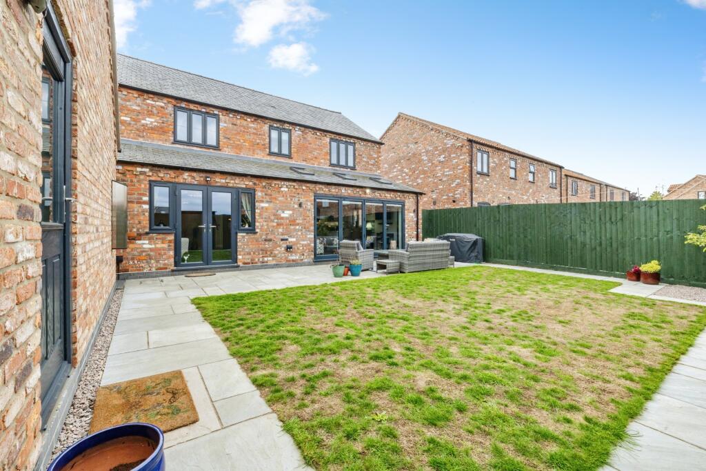 House in North Kesteven, Skellingthorpe - View 2