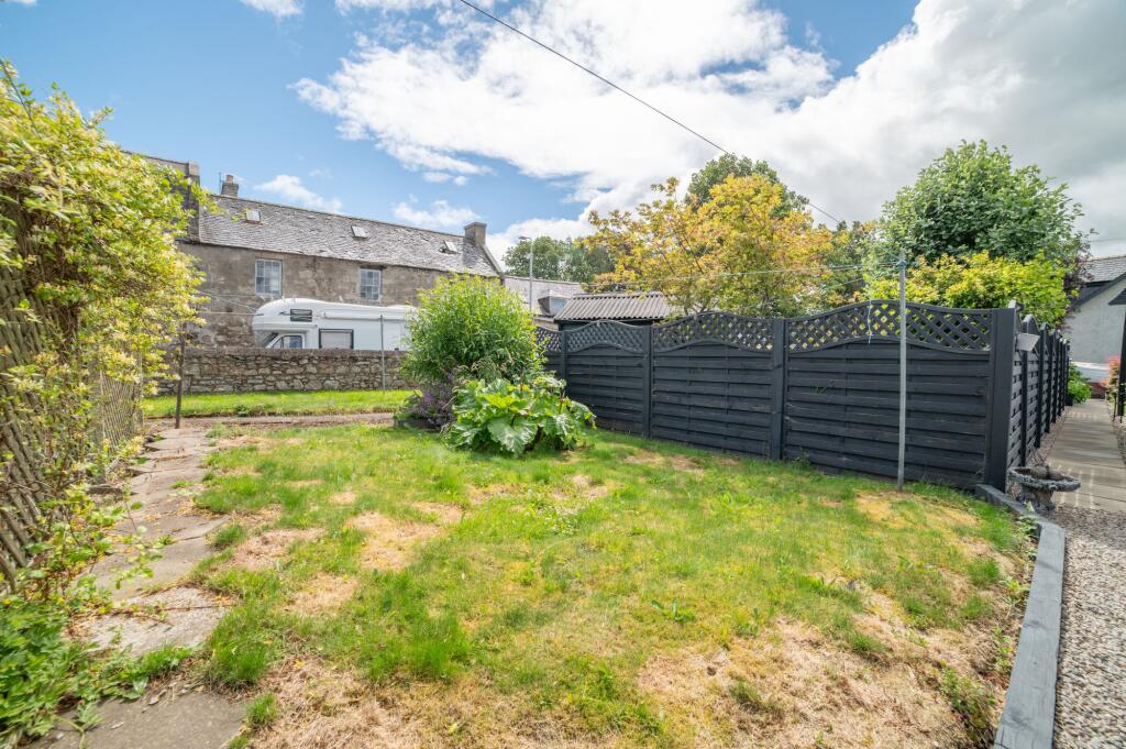 Apartment in Aberdeen, Aberdeenshire - View 3
