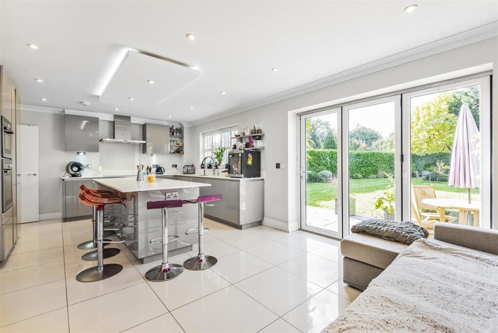 House in Guildford, West Horsley - View 3