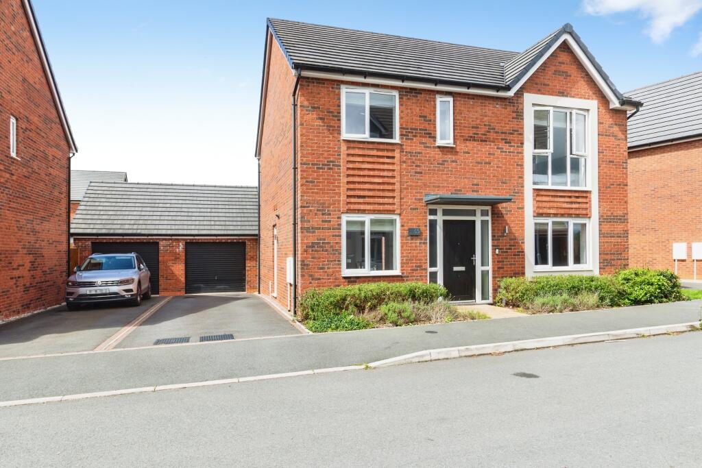 4-bed detached on Pugin Road, Uttoxeter, ST14, £385,000