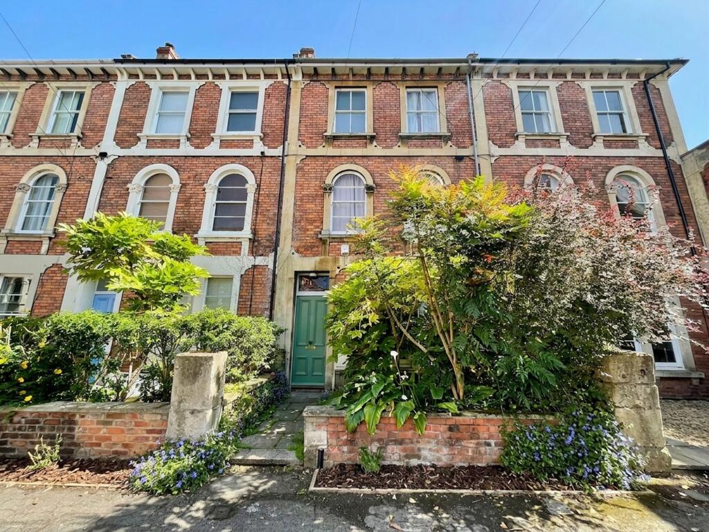 Main image of property: Clifton, Sunningdale, BS8 2NF