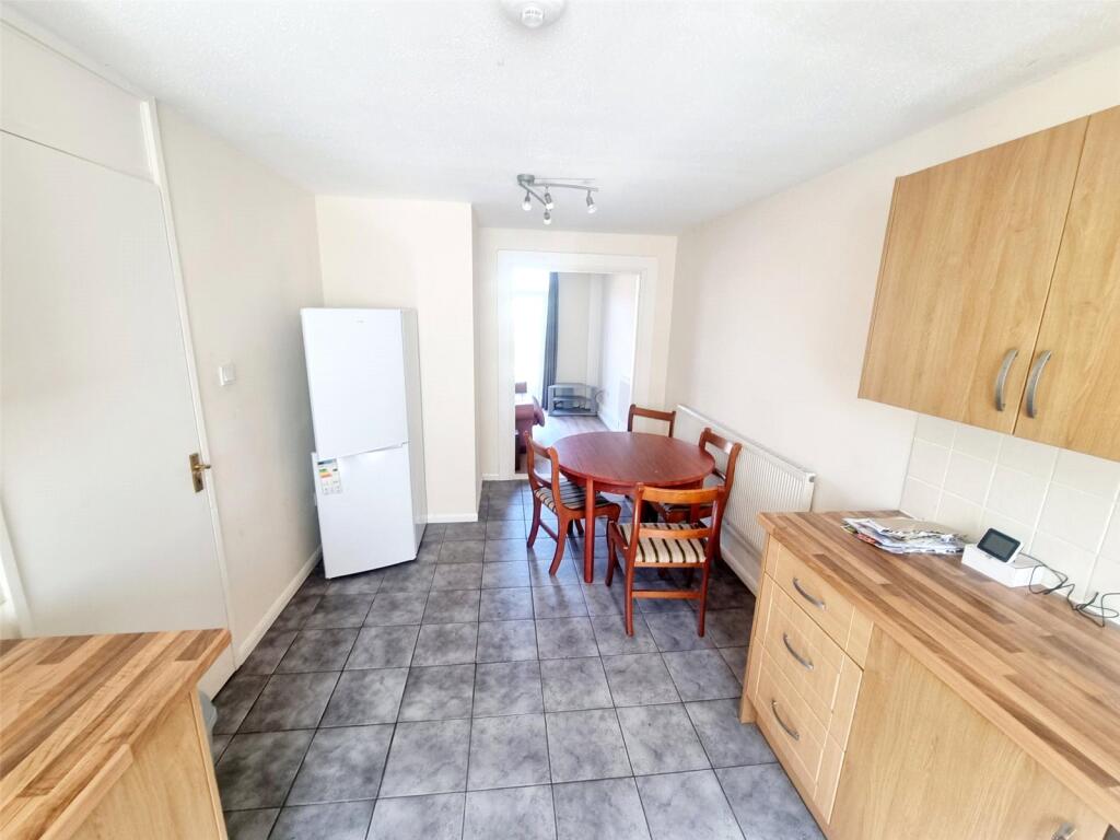 Main image of property: Warwick Court, Loughborough, Leicestershire, LE11