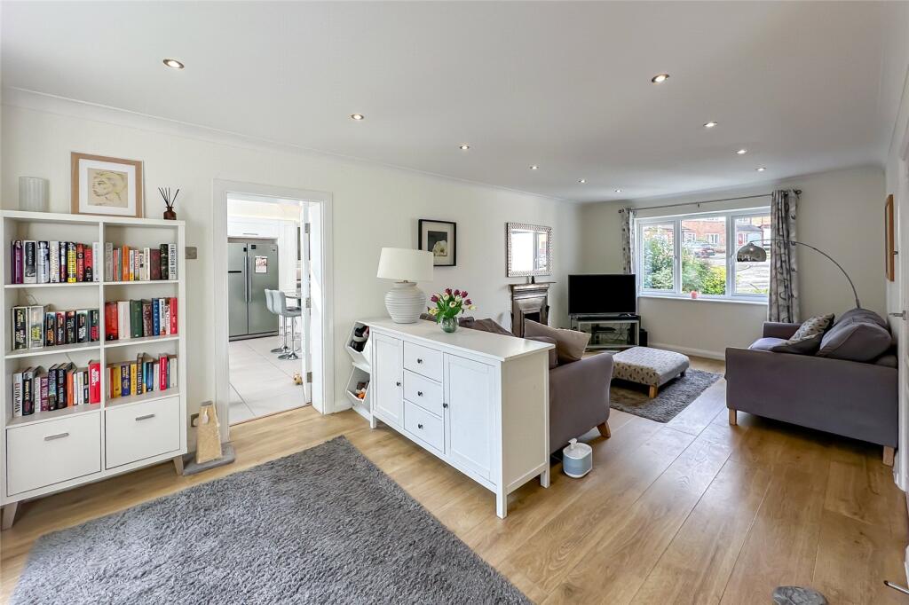 Skys Wood Road, St. Albans, Hertfordshire, AL4 photo 2