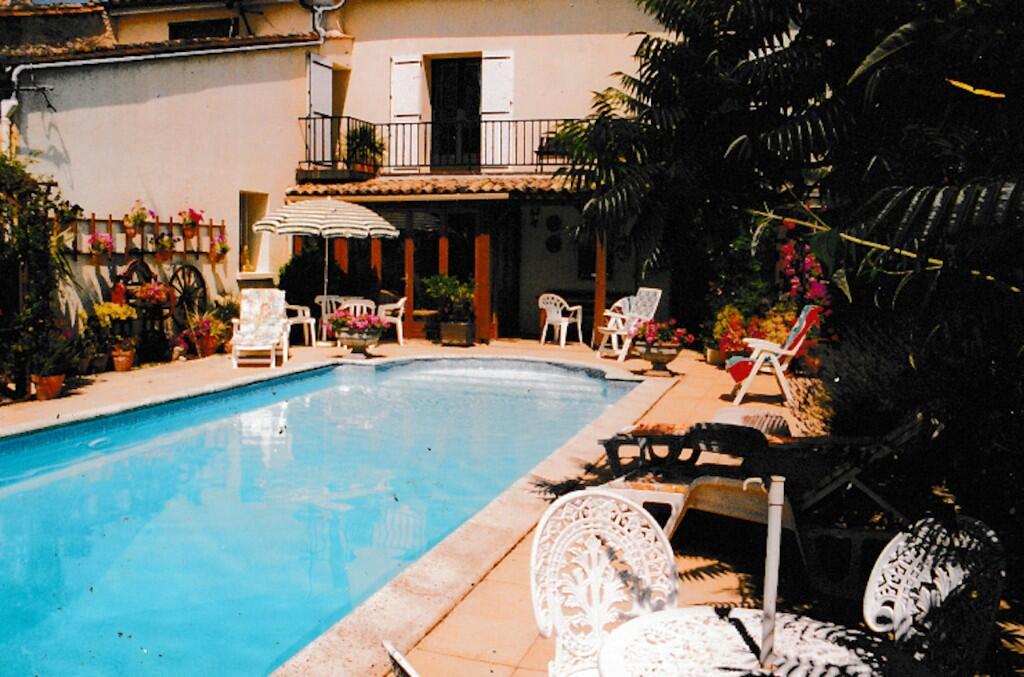 Main image of property: Villefranche-de-Lonchat, Dordogne, Aquitaine