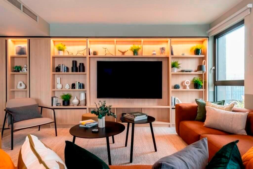 Apartment in Bristol, Temple Quarter, St Philip's - View 3