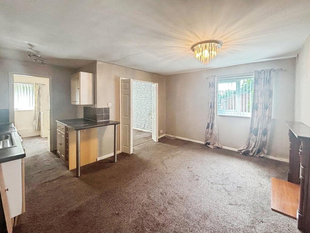 Grange Avenue, Ribbleton, Preston, Lancashire, PR2 photo 2