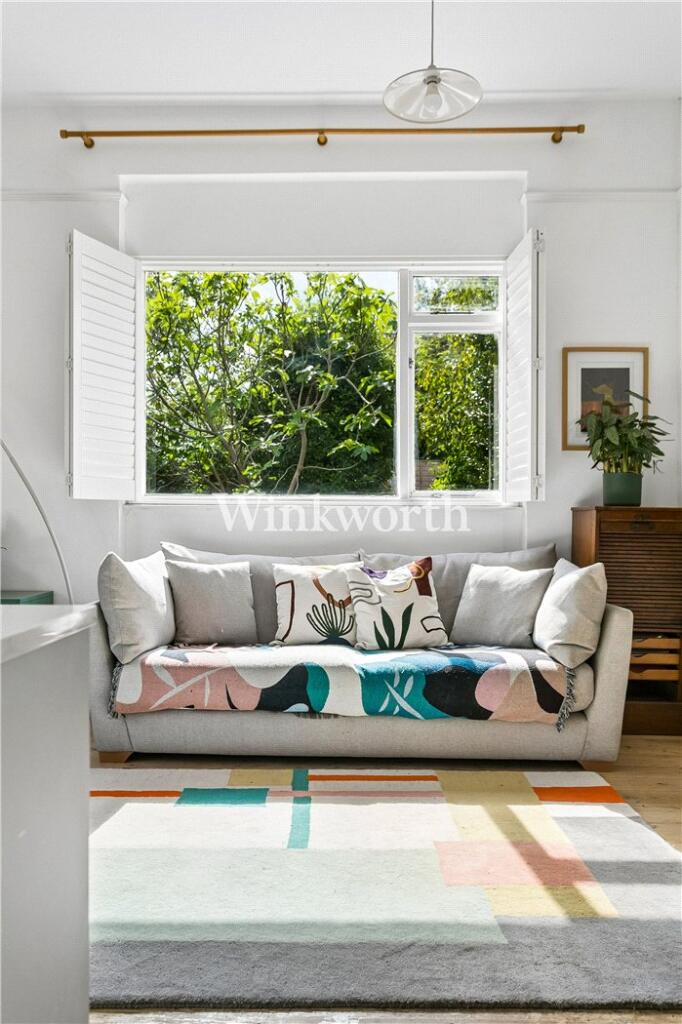 Apartment in London - View 4