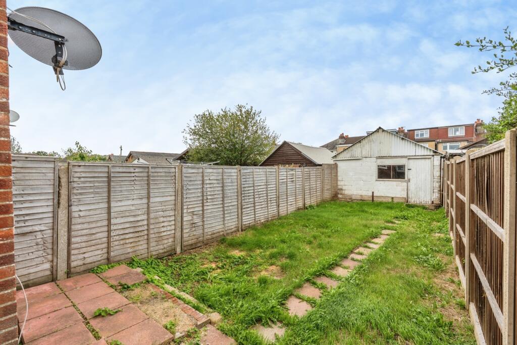 House in Southampton - View 3
