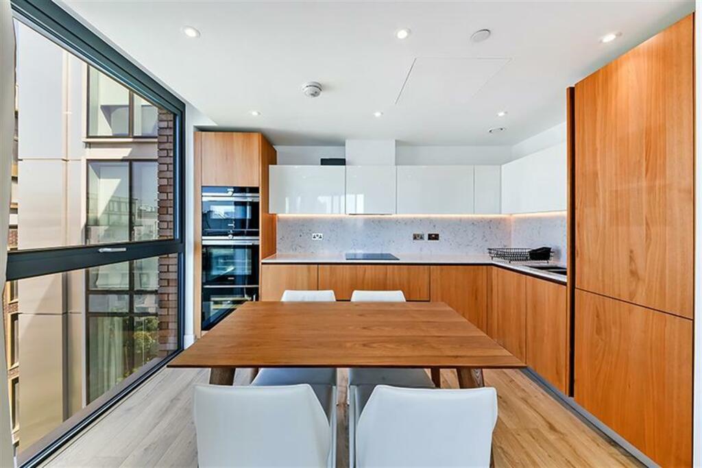 Apartment in London - View 3