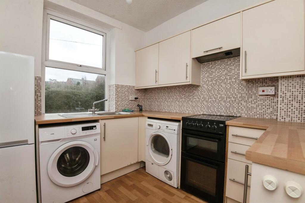 Apartment in Exeter, Stoke Hill - View 5