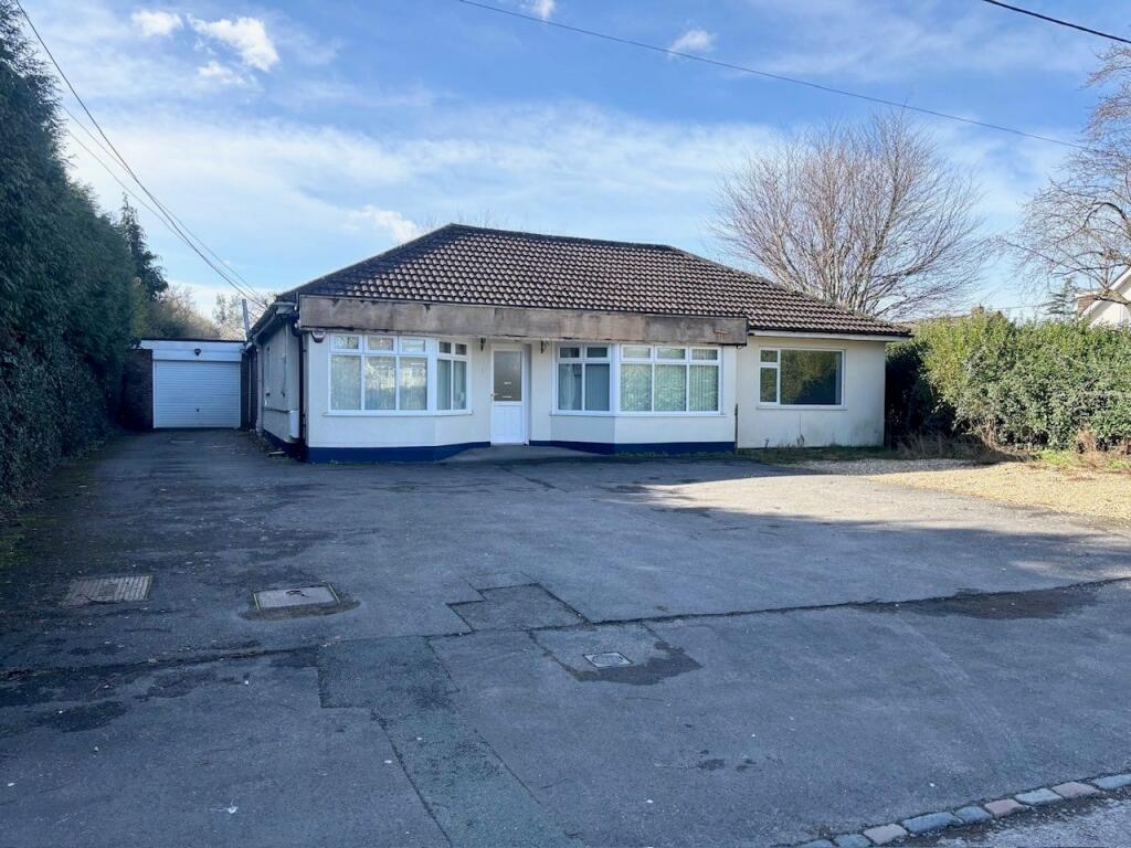 Main image of property: 185, Long Lane, Holbury, Hampshire SO45 2PA