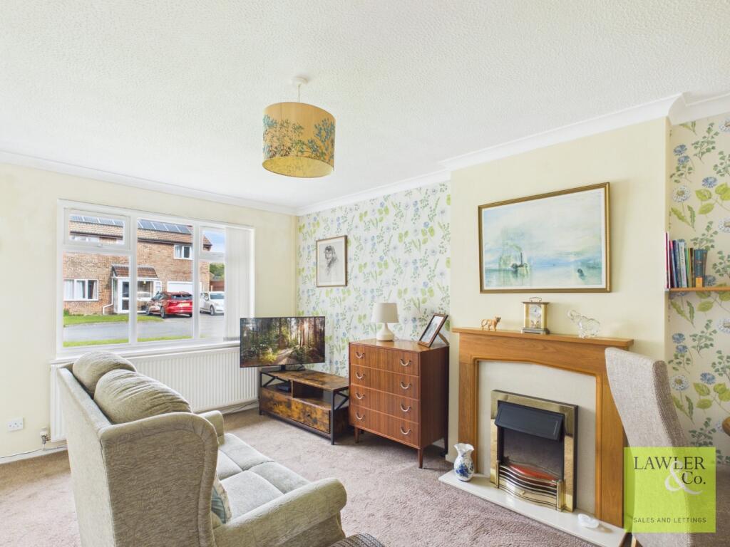 Winslade Close, Hazel Grove, Stockport, Cheshire, SK7 5RB photo 3