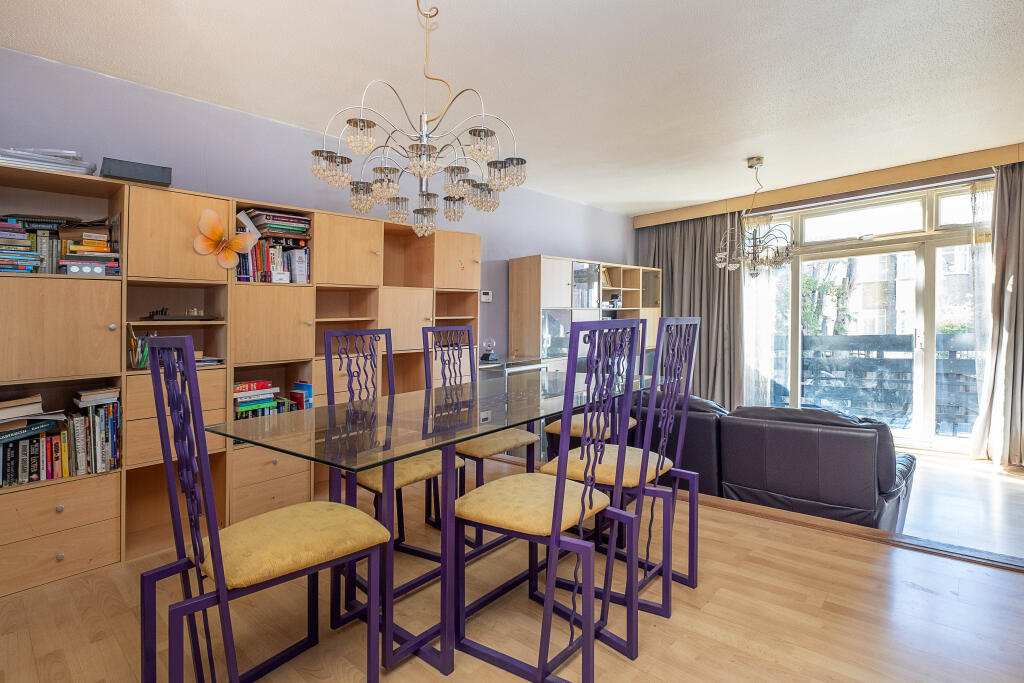 House in Kingston upon Thames, Surbiton - View 4