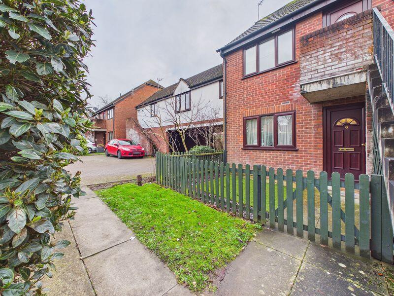 Main image of property: Lysons Avenue, Gloucester