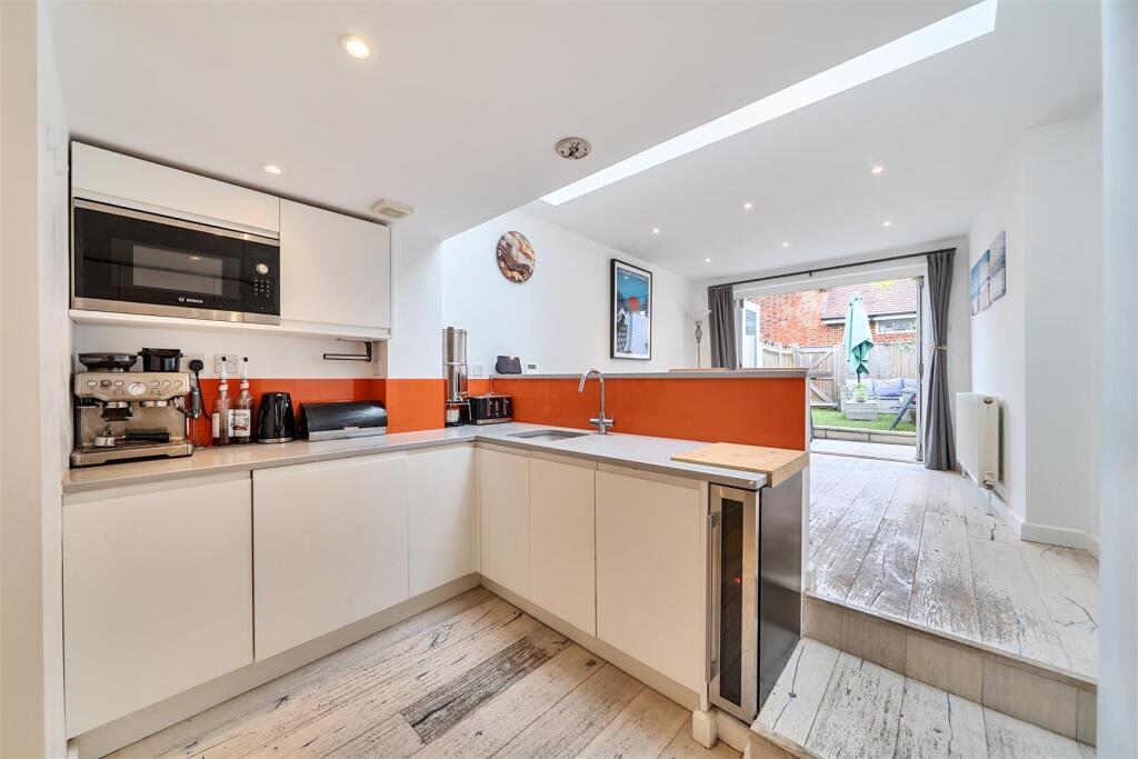 House in Southampton - View 2