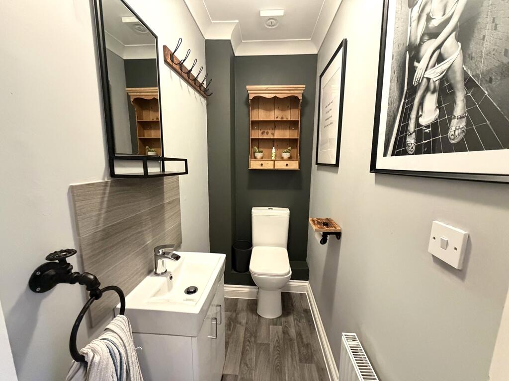 House in Exeter - View 5