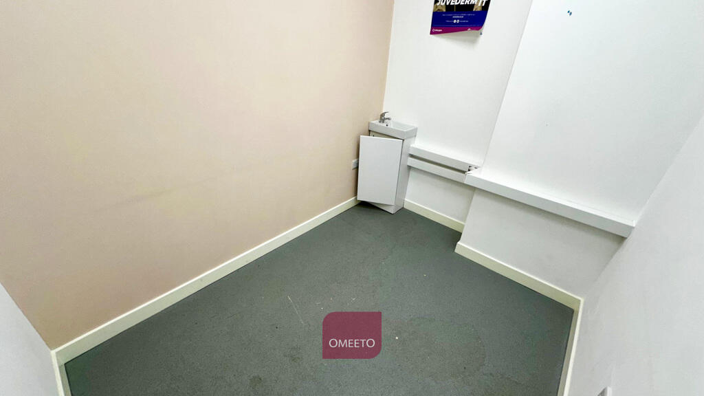 Consultant Room 2