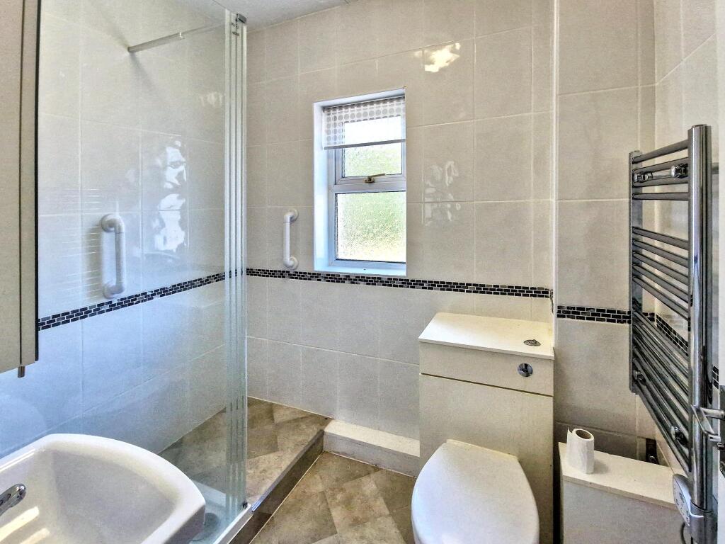 Apartment in Teignbridge, Dawlish - More