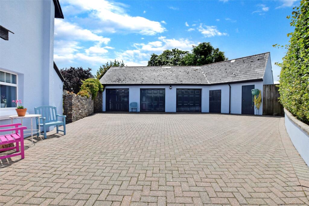 Roundswell, Barnstaple, Devon, EX31 photo 2