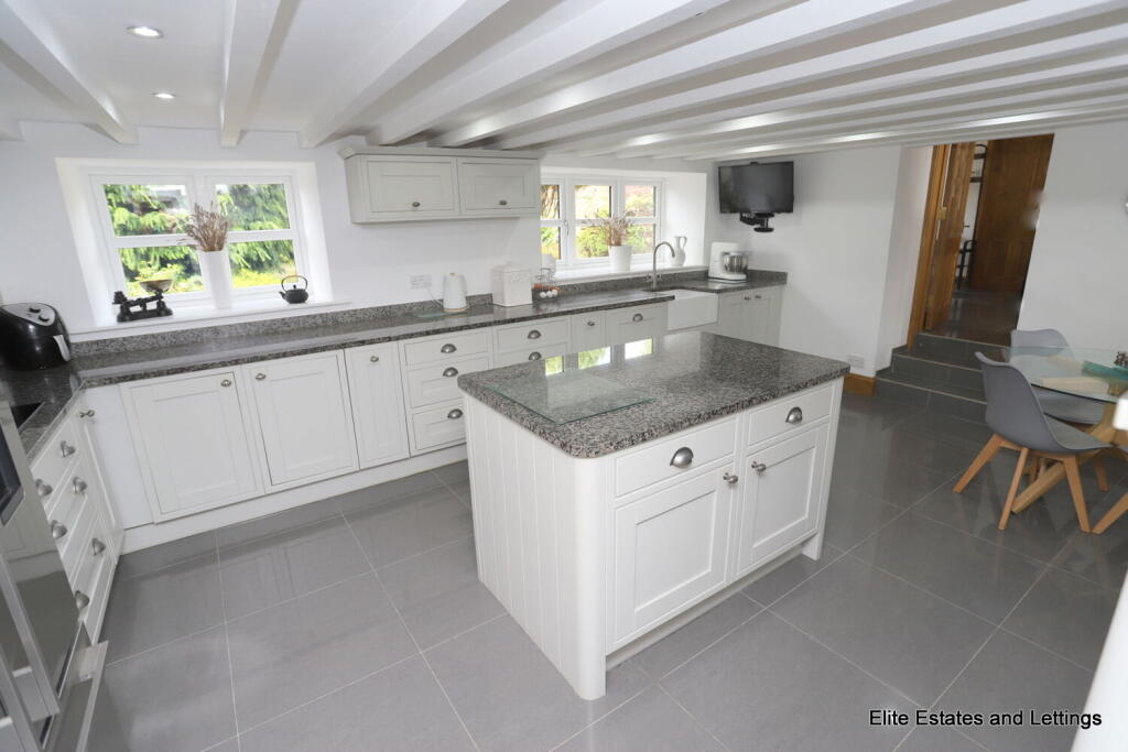 House in Durham - View 4