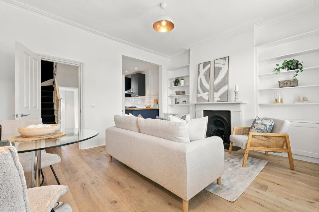 Apartment in London - More