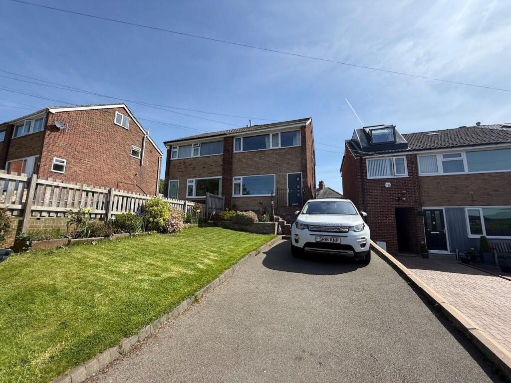 4-bed semi-detached on 59 Pye Nest Grove, Halifax, Calderdale, HX2 7JY, £275,000