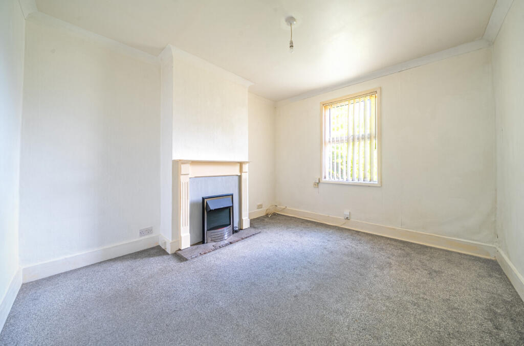Apartment in Worthing, Broadwater - View 4