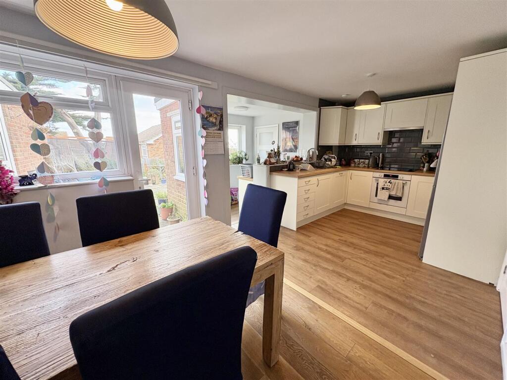 House in Eastbourne, East Sussex - View 3