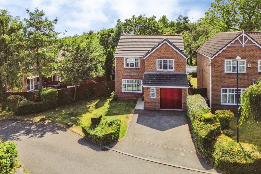 Main image of property: Howardian Close, OLDHAM, Lancashire, OL8