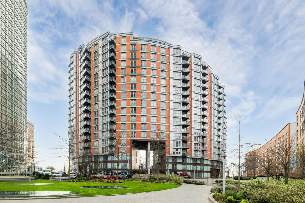 Main image of property: New Providence Wharf, London, E14