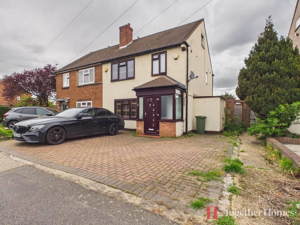 Main image of property: Ennerdale Avenue, Hornchurch
