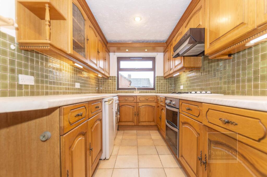 Apartment in Norwich, Mile Cross - View 3